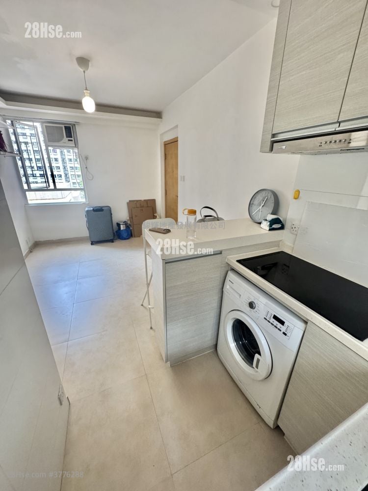 Jade Lotus Garden Sell 2 Bedrooms , 1 Bathroom 330 ft²