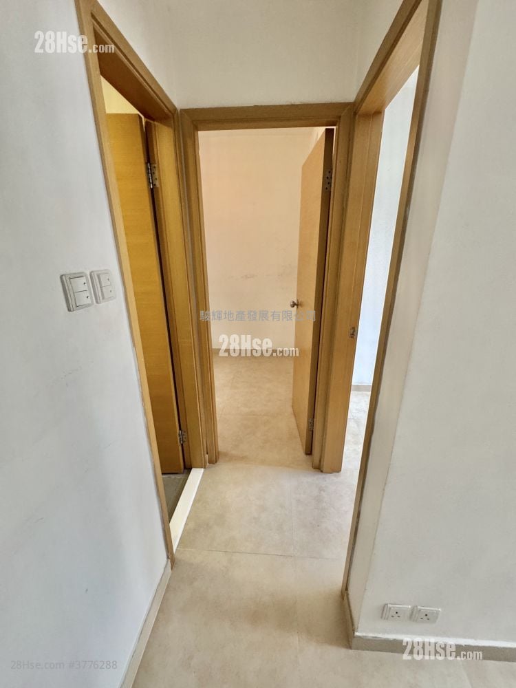 Jade Lotus Garden Sell 2 Bedrooms , 1 Bathroom 330 ft²