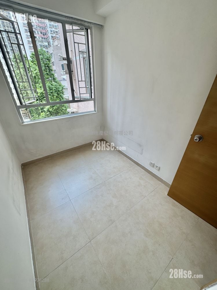 Jade Lotus Garden Sell 2 Bedrooms , 1 Bathroom 330 ft²