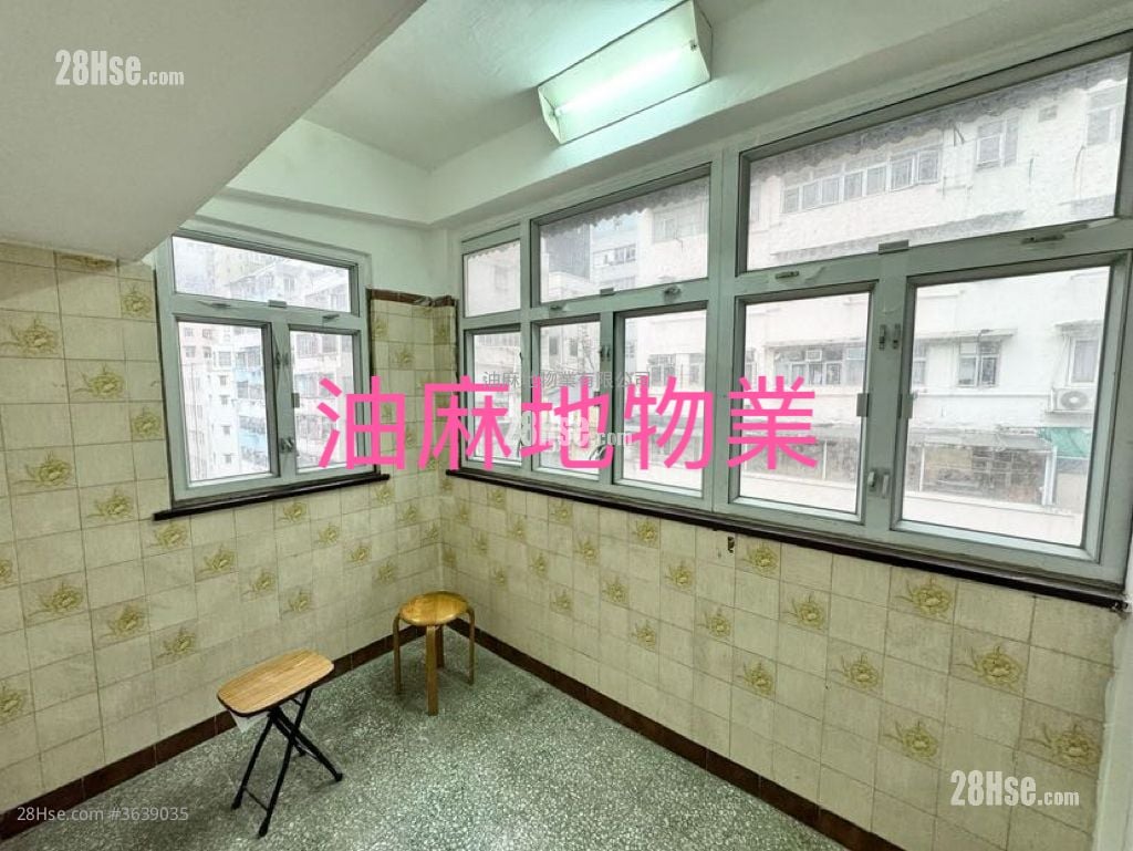 Wing Wah Building Sell 2 Bedrooms , 1 Bathroom 375 ft²