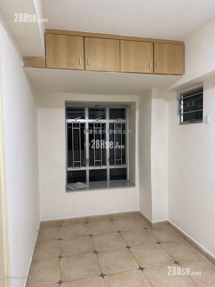 Wing Ning Building Rental 1 Bedroom , 1 Bathroom 265 ft²
