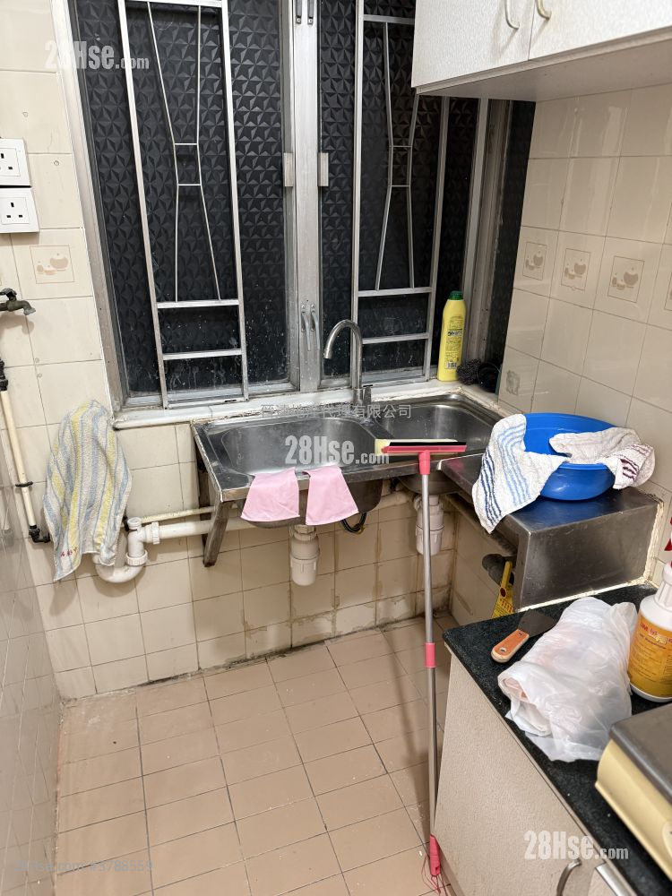 Wing Ning Building Rental 1 Bedroom , 1 Bathroom 265 ft²