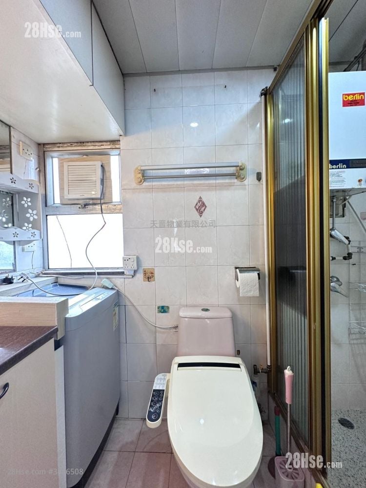 Kar Shun Building Sell 2 Bedrooms , 1 Bathroom 327 ft²