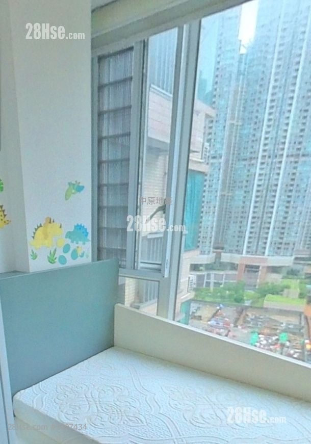 Hemera Sell 3 Bedrooms , 2 Bathrooms 819 ft²