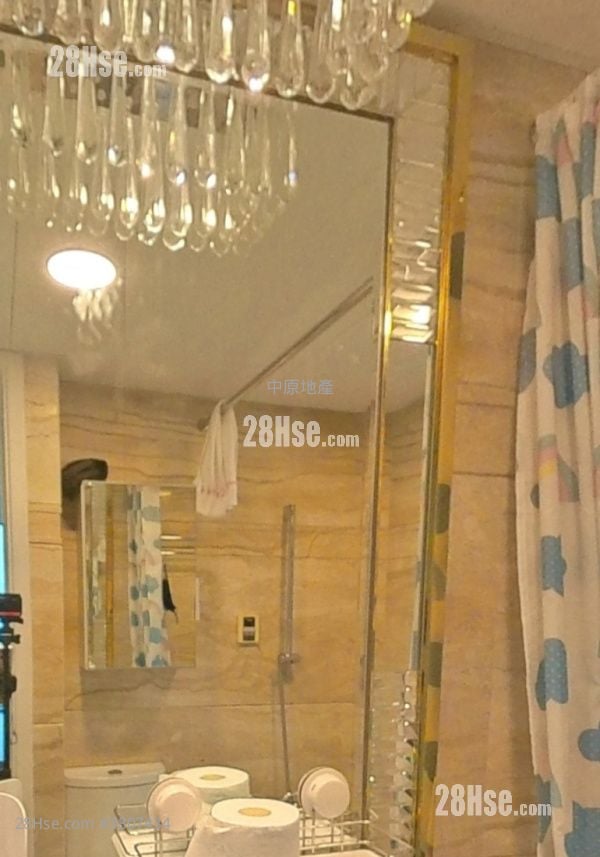 Hemera Sell 3 Bedrooms , 2 Bathrooms 819 ft²