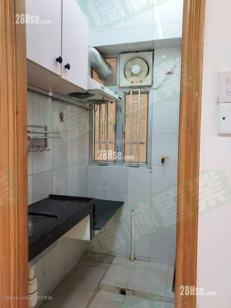 钻石楼 售盘 2 房 , 1 浴室 359 平方尺