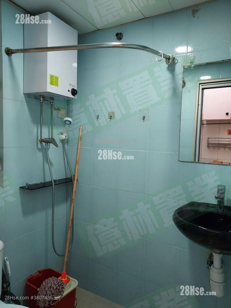 钻石楼 售盘 2 房 , 1 浴室 359 平方尺