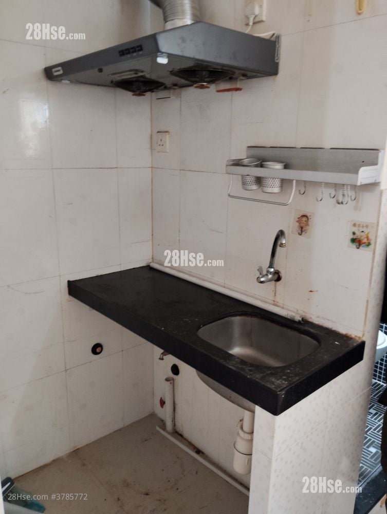 Hung Yu Mansion Rental 1 Bathroom 130 ft²
