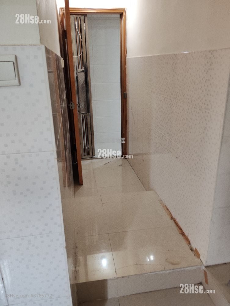 Hung Yu Mansion Rental 1 Bathroom 130 ft²