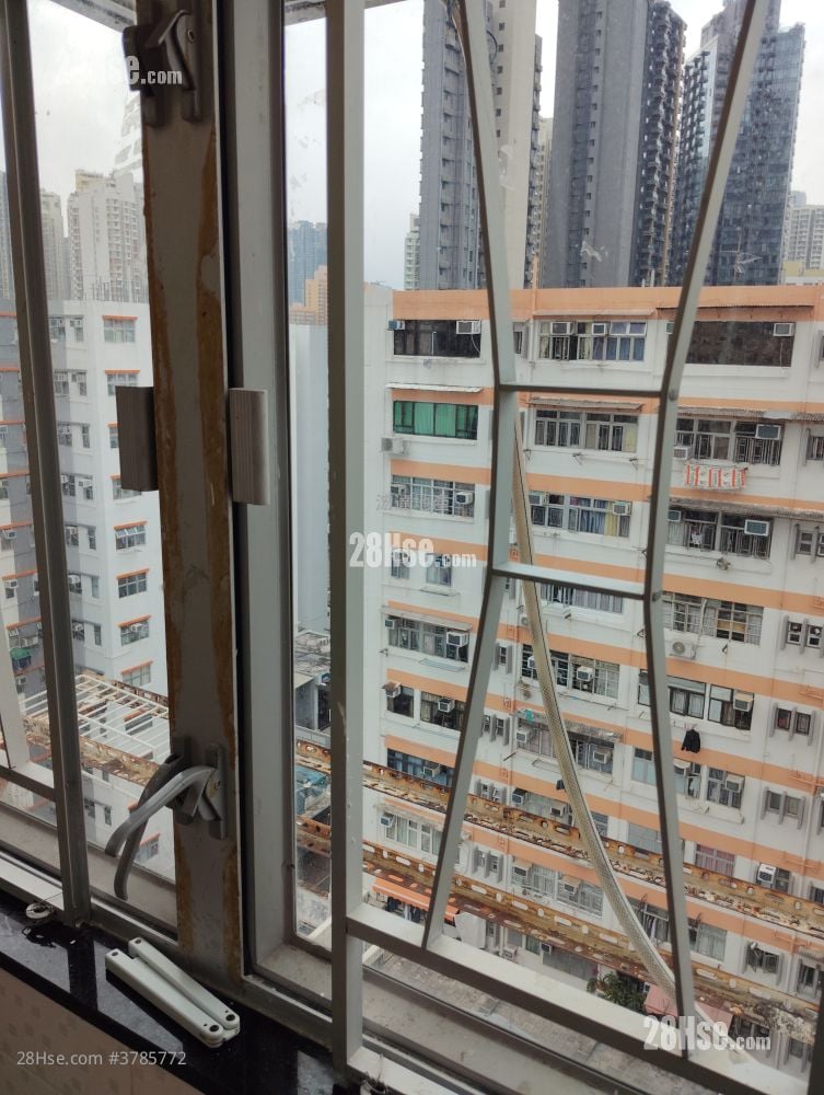 Hung Yu Mansion Rental 1 Bathroom 130 ft²