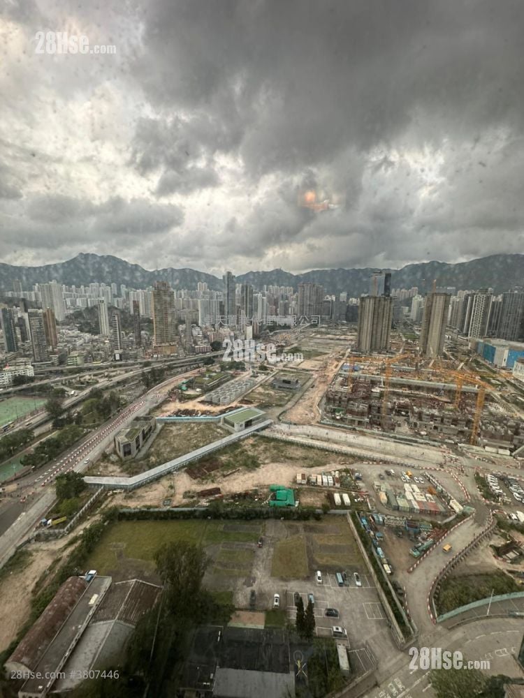 Sky Tower Rental 2 Bedrooms , 1 Bathroom 521 ft²