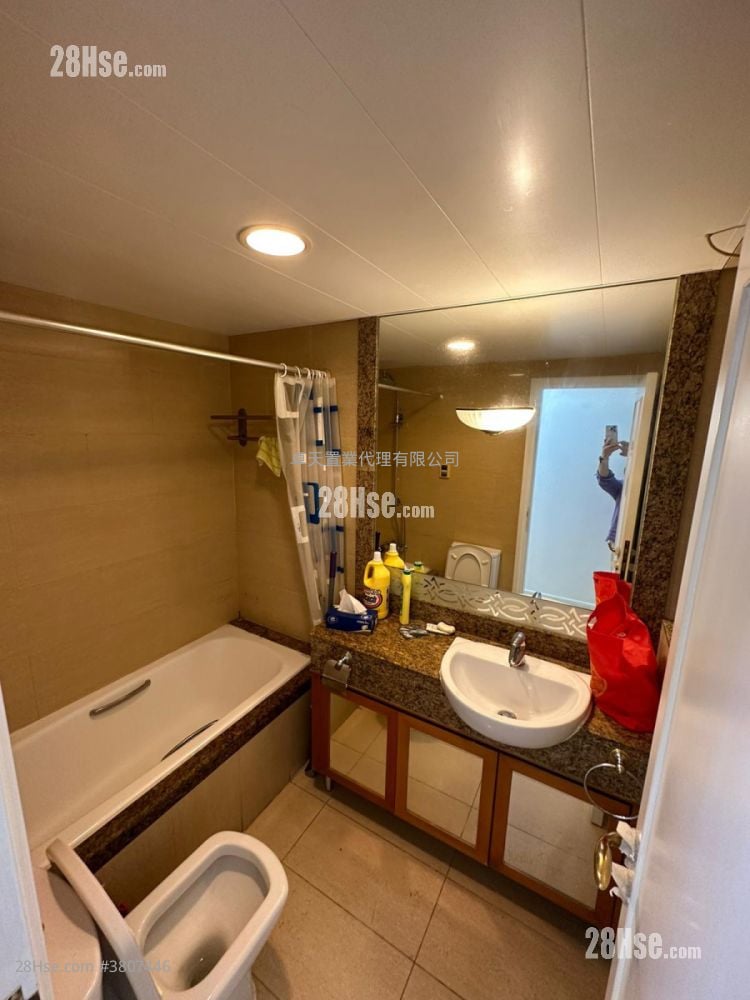 Sky Tower Rental 2 Bedrooms , 1 Bathroom 521 ft²