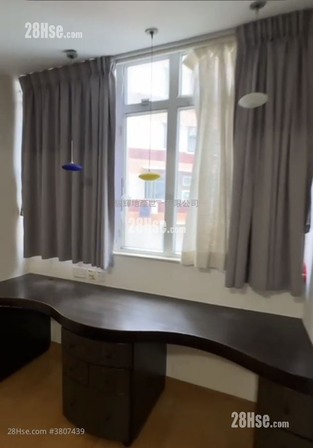 環海大廈 租盤 2 房 , 1 浴室 747 平方呎