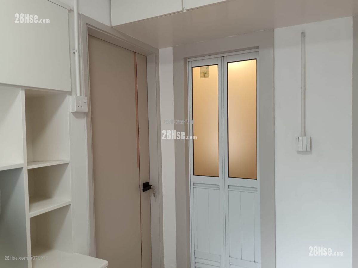永宁大厦(顺宁道) 租盘 2 房 , 1 浴室 222 平方尺