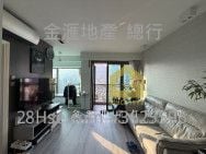 The Forest Hills Sell 439 ft²