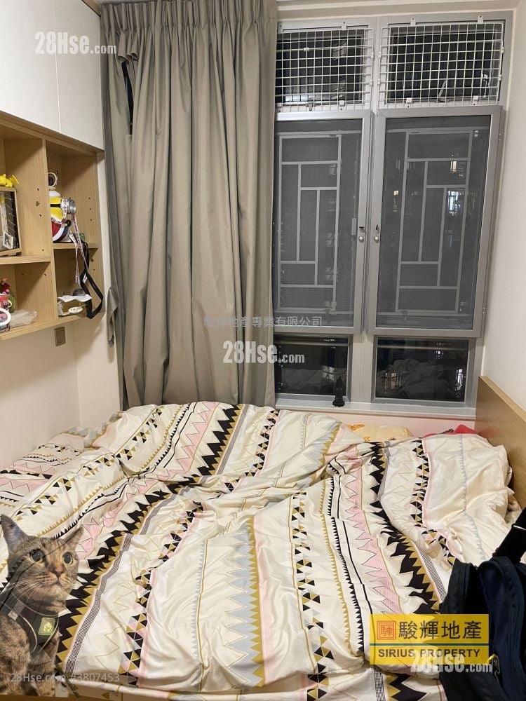 Lai Tsui Court Sell 2 Bedrooms , 1 Bathroom 384 ft²