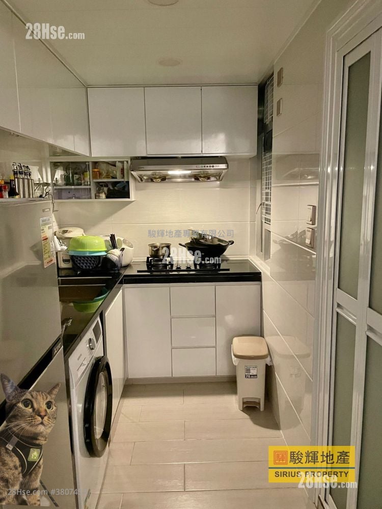 Lai Tsui Court Sell 2 Bedrooms , 1 Bathroom 384 ft²