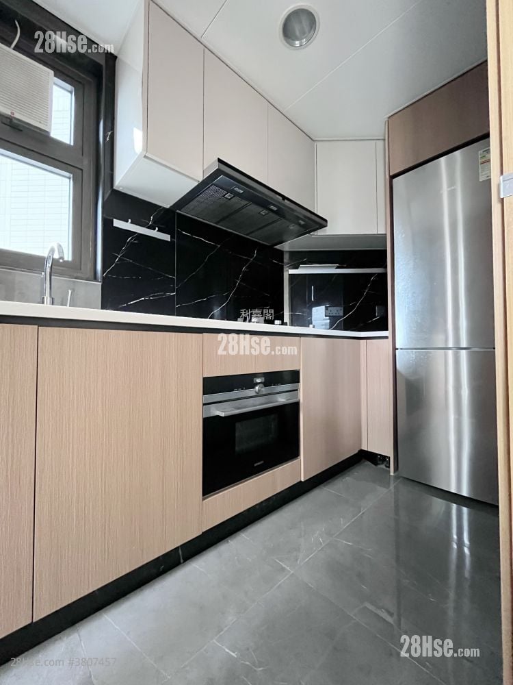 Sol City Sell 2 Bedrooms , 1 Bathroom 496 ft²