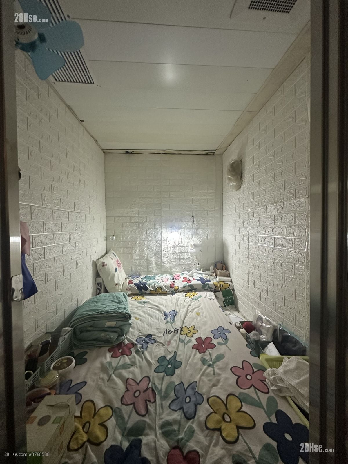 荣林大厦 售盘 2 房 , 1 浴室 270 平方尺