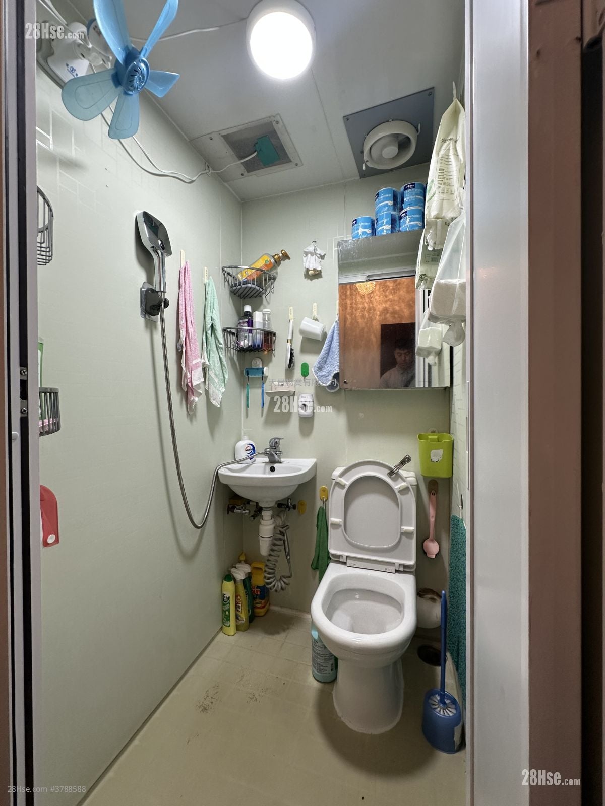 荣林大厦 售盘 2 房 , 1 浴室 270 平方尺