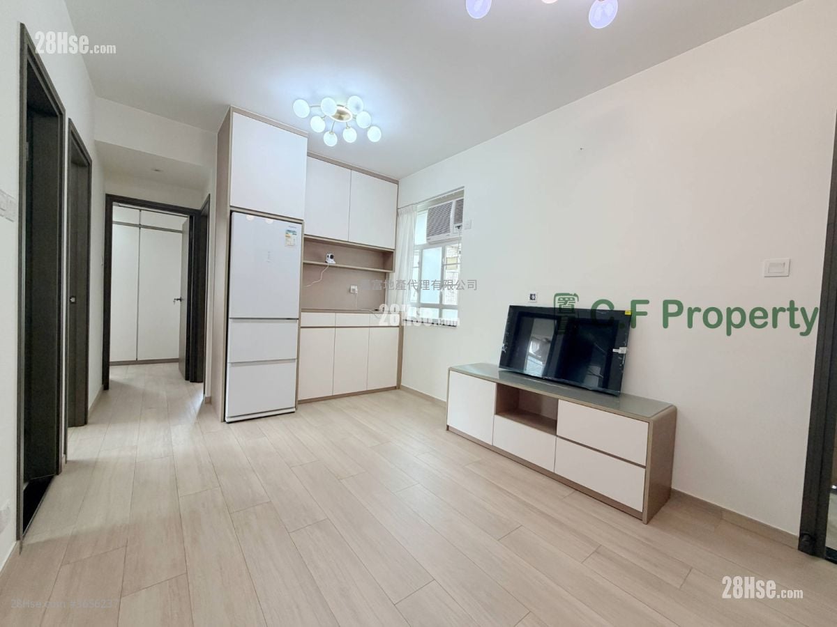 Kwai Fong Terrace Sell 3 Bedrooms , 1 Bathroom 473 ft²