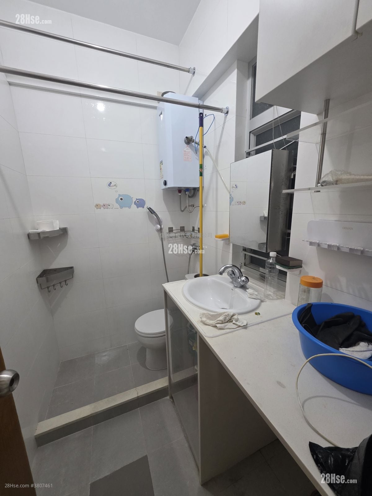 Tung Po Building Rental 2 Bedrooms , 1 Bathroom 341 ft²