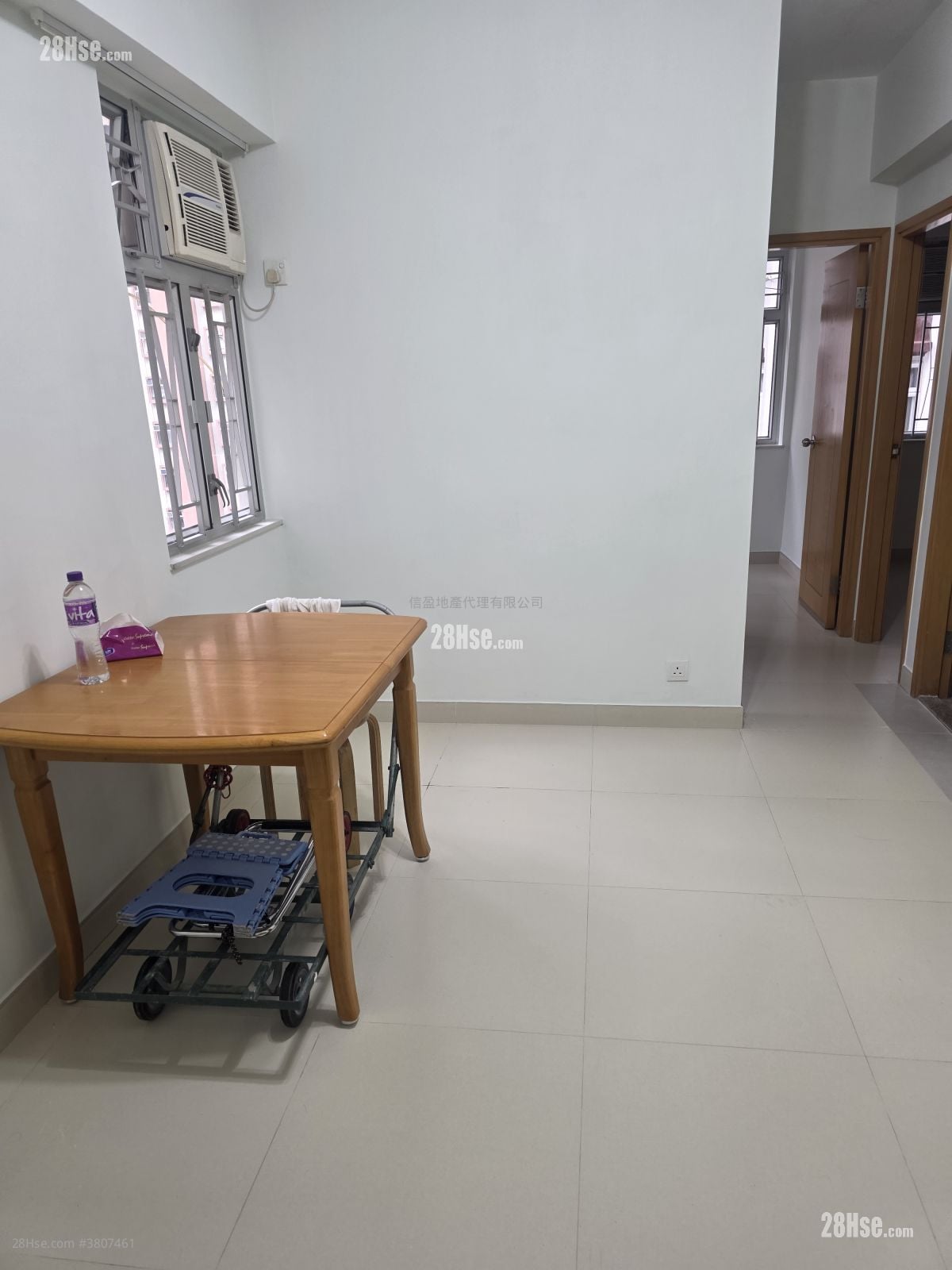 Tung Po Building Rental 2 Bedrooms , 1 Bathroom 341 ft²