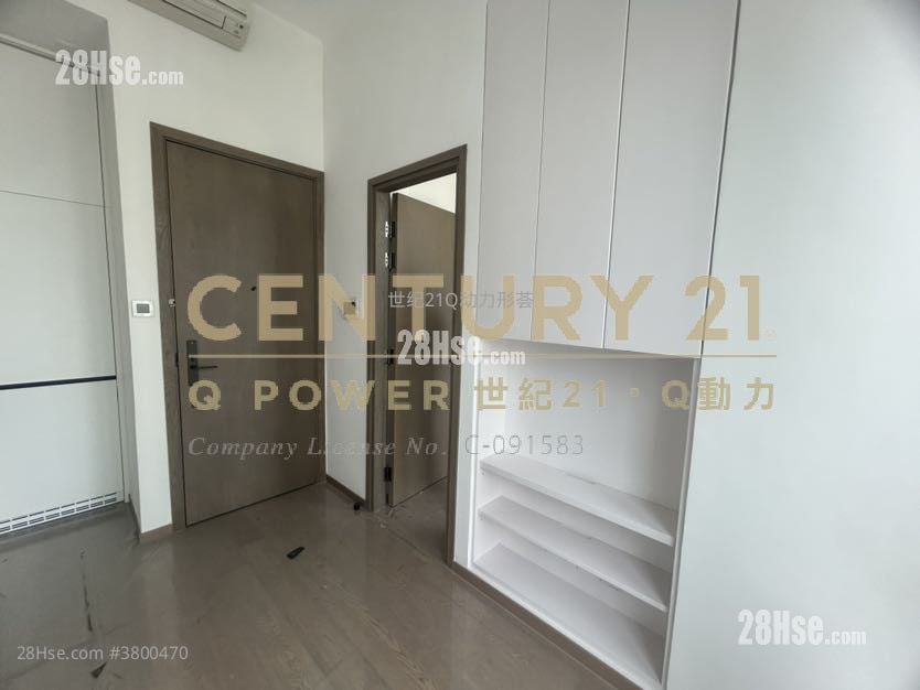 One Eighty 租盘 2 房 , 1 浴室 331 平方尺