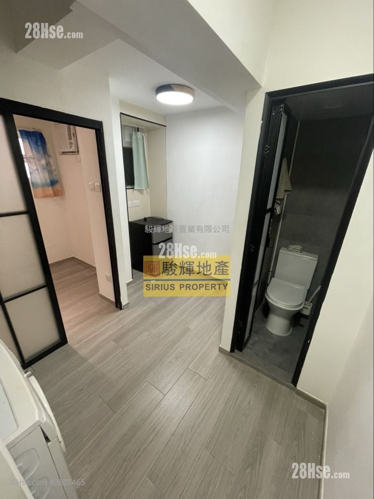 荣华大楼 租盘 180 平方尺