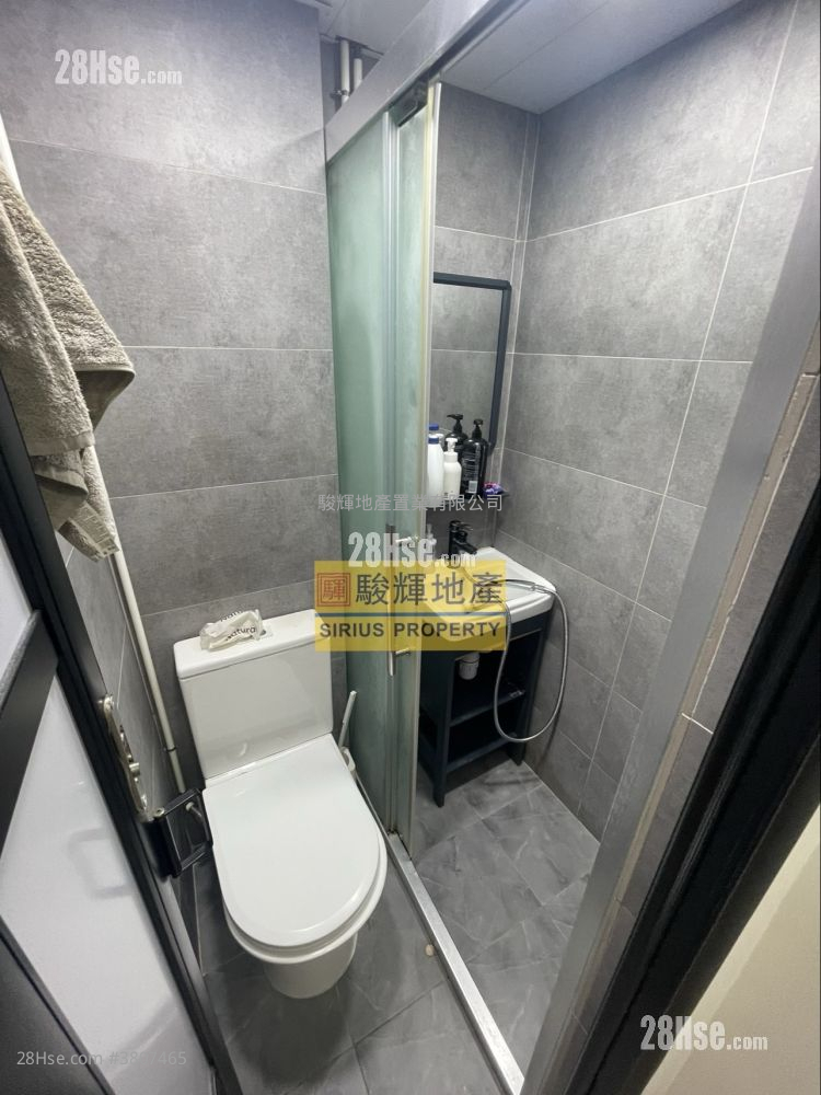 荣华大楼 租盘 180 平方尺