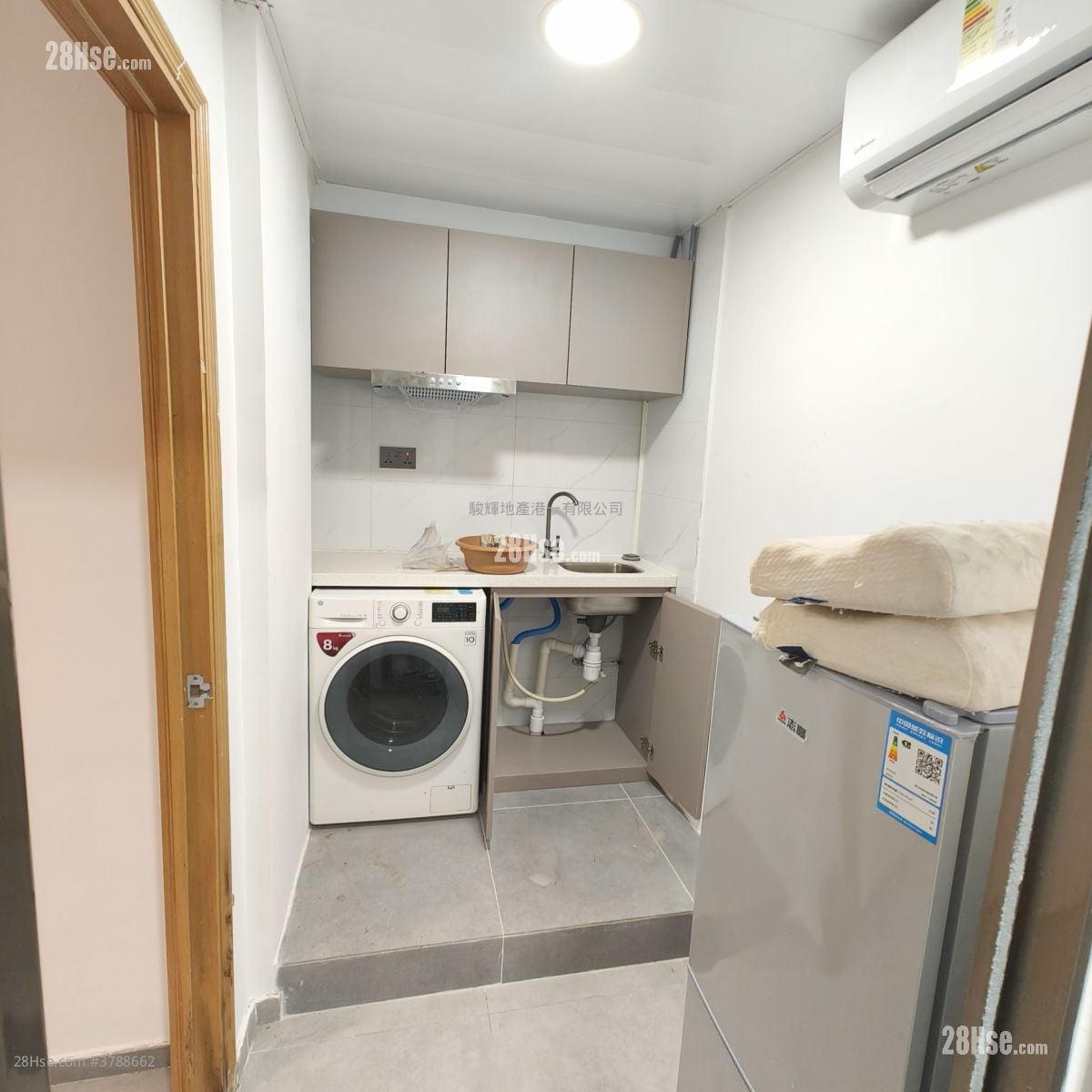 Kam Shan Lau Rental Studio , 1 Bathroom 180 ft²