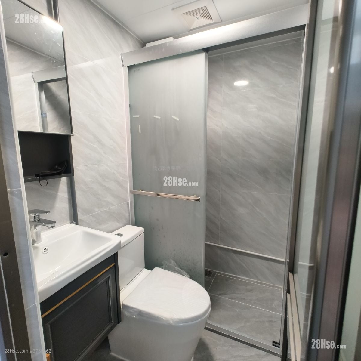 Kam Shan Lau Rental Studio , 1 Bathroom 180 ft²