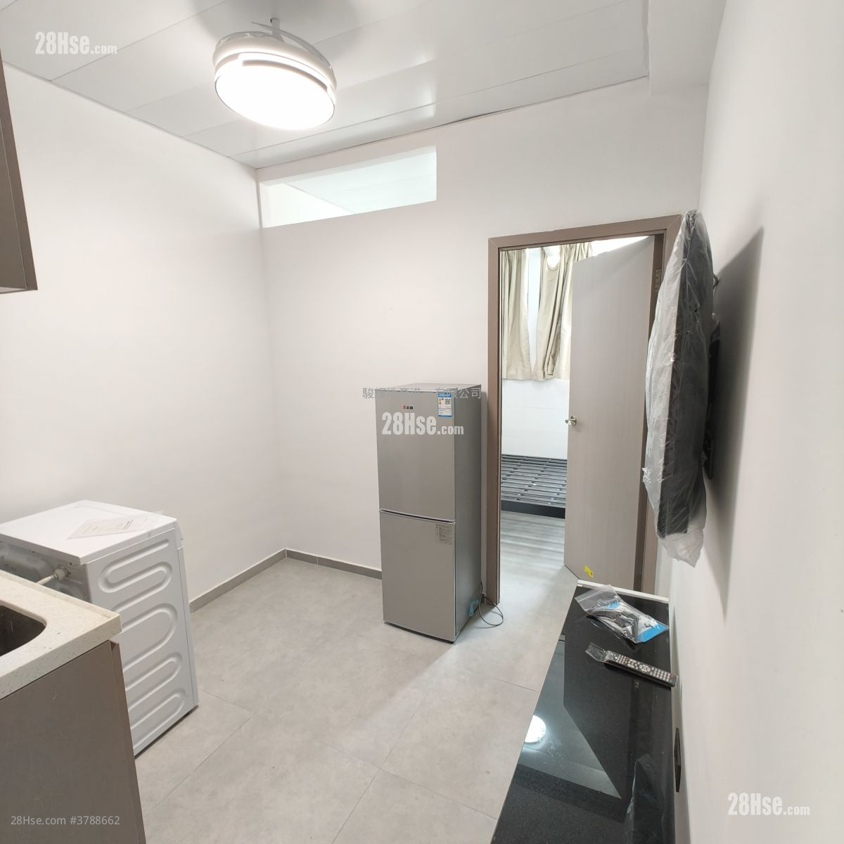 Kam Shan Lau Rental Studio , 1 Bathroom 180 ft²