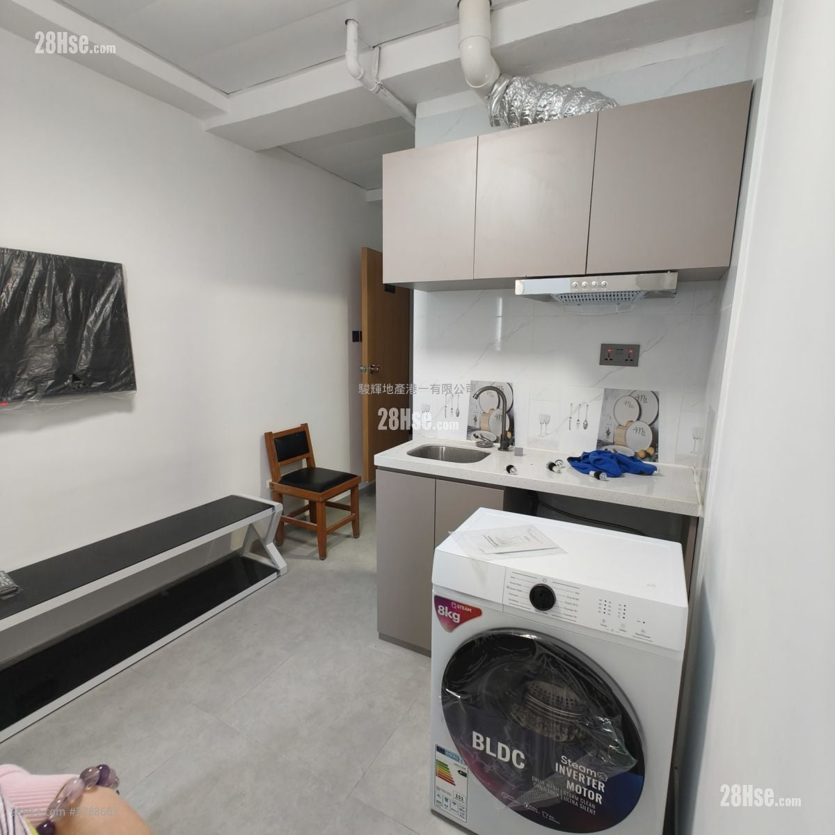 Kam Shan Lau Rental Studio , 1 Bathroom 180 ft²