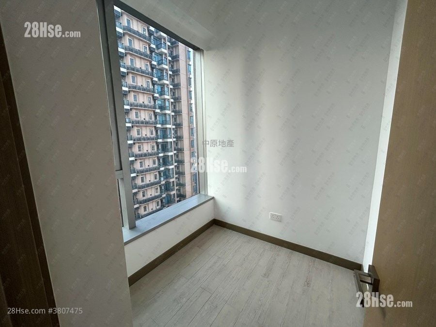 L Living 23 Rental 2 Bedrooms , 1 Bathroom 466 ft²