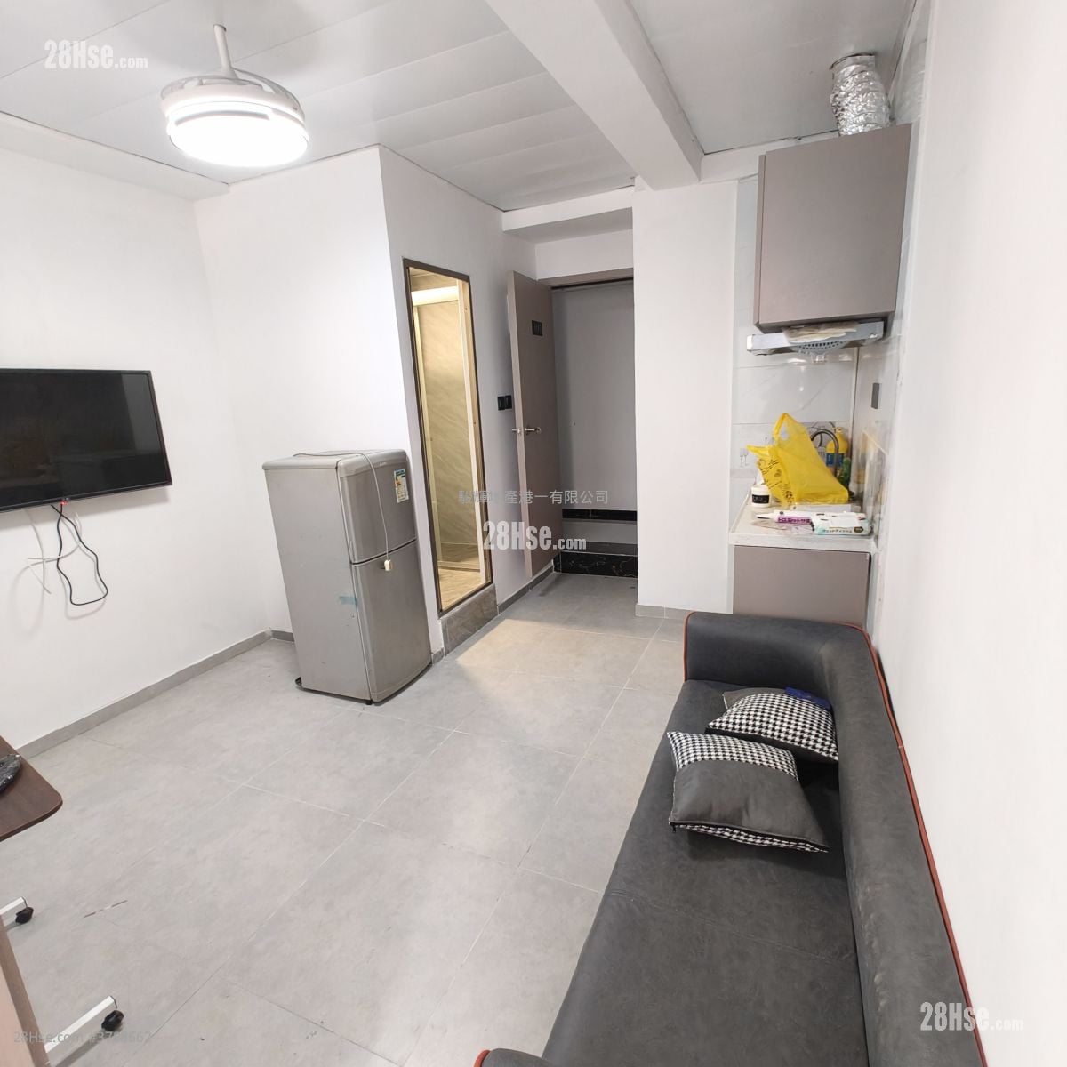 Kam Shan Lau Rental Studio , 1 Bathroom 180 ft²