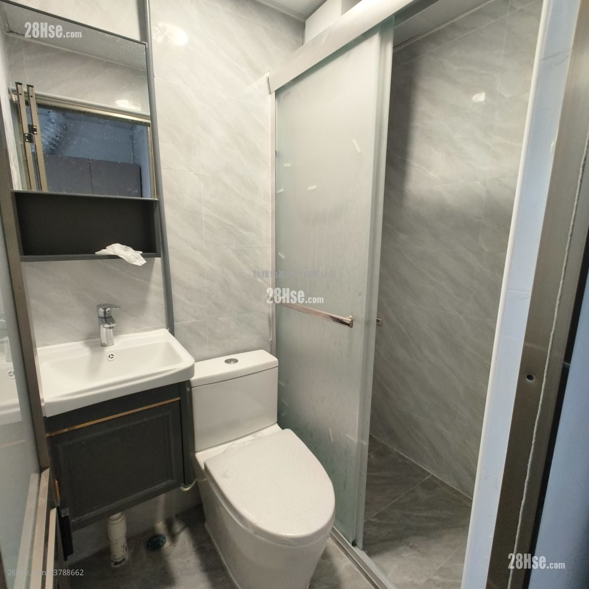 Kam Shan Lau Rental Studio , 1 Bathroom 180 ft²