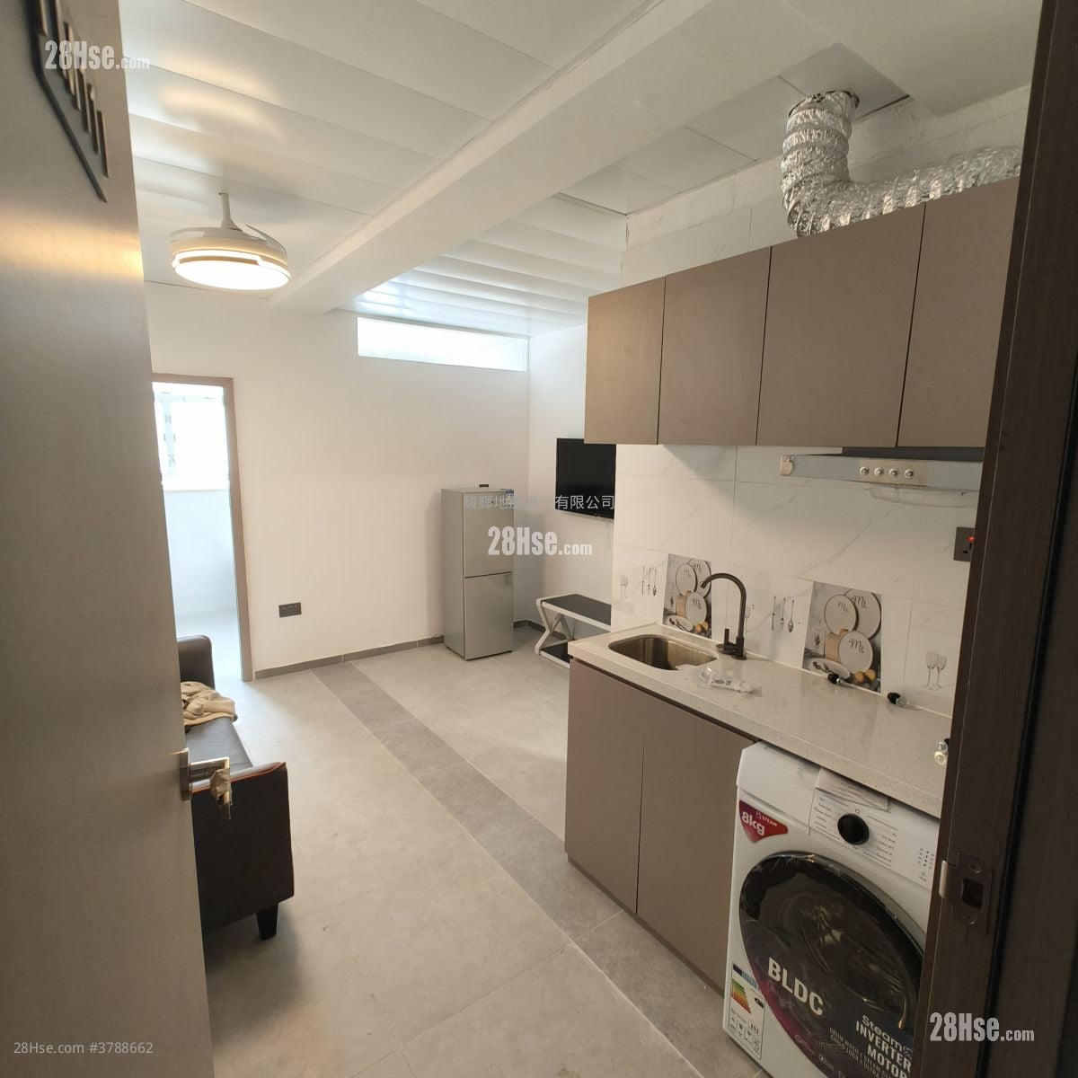 Kam Shan Lau Rental Studio , 1 Bathroom 180 ft²