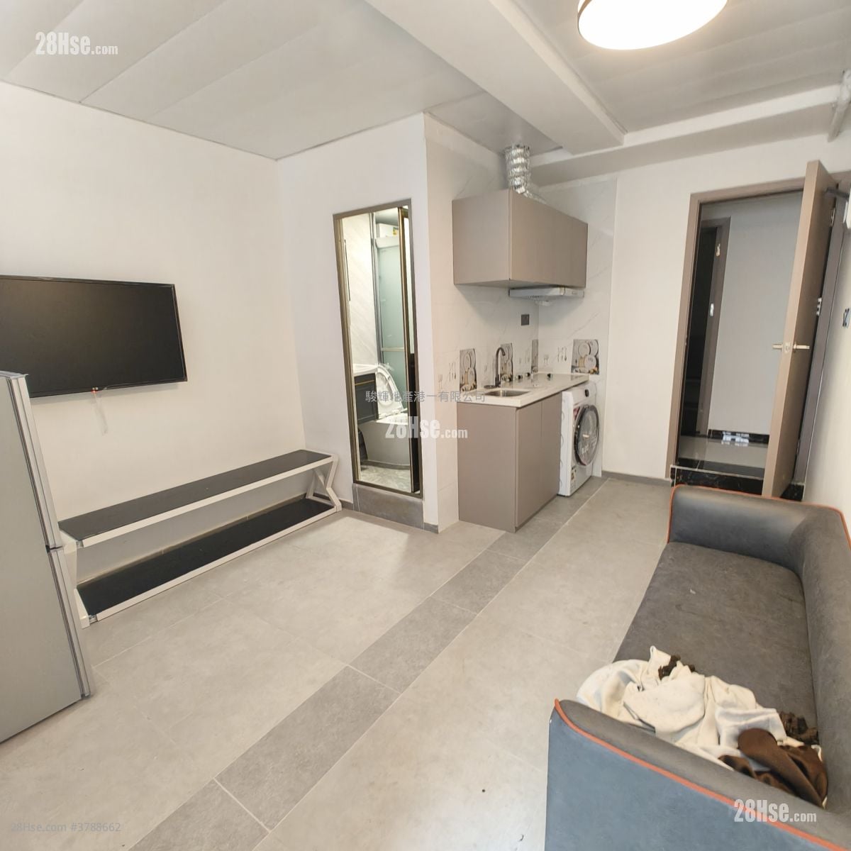 Kam Shan Lau Rental Studio , 1 Bathroom 180 ft²