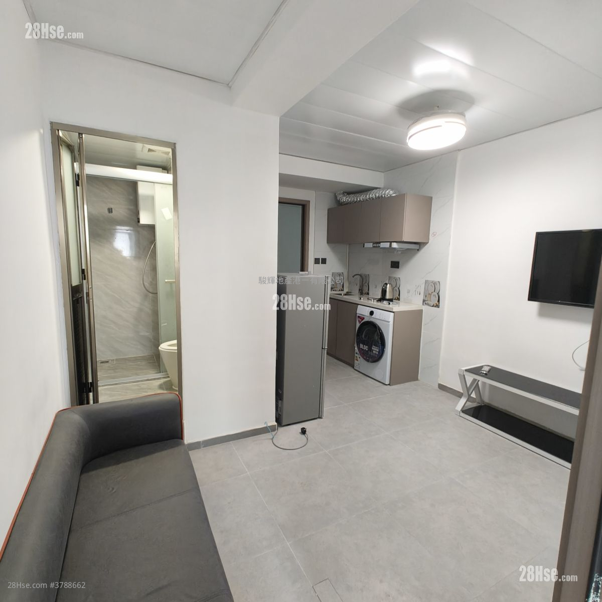 Kam Shan Lau Rental Studio , 1 Bathroom 180 ft²
