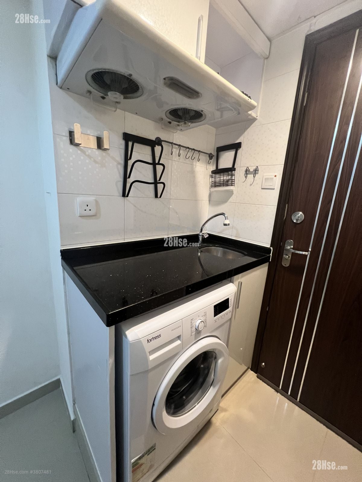 海景大厦 租盘 190 平方尺