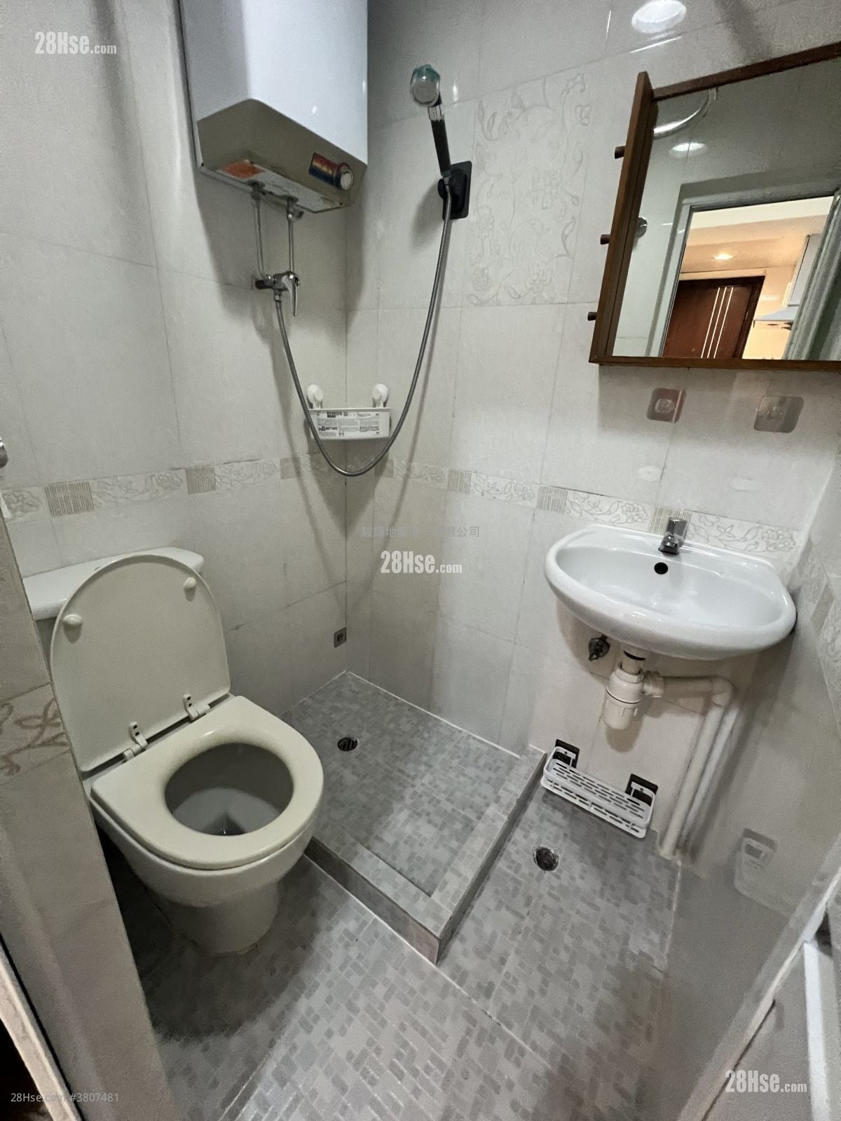 海景大厦 租盘 190 平方尺