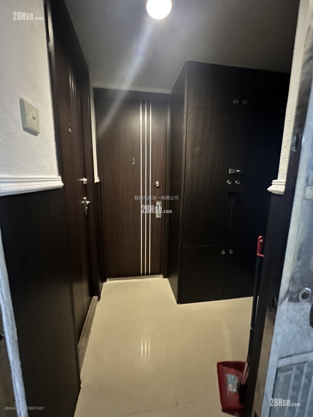 海景大厦 租盘 190 平方尺