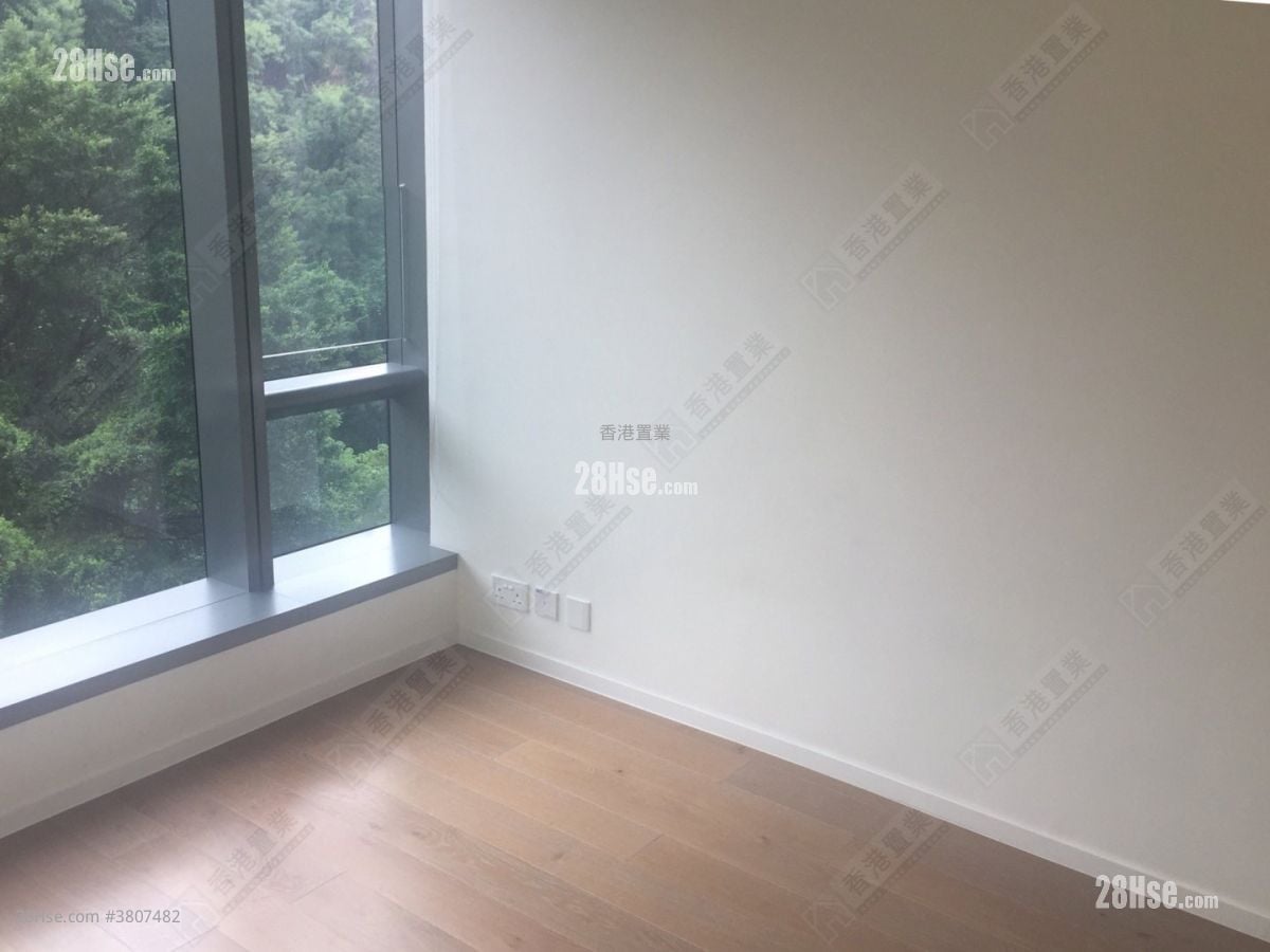 Homantin Hillside Sell 1 Bedroom 369 ft²