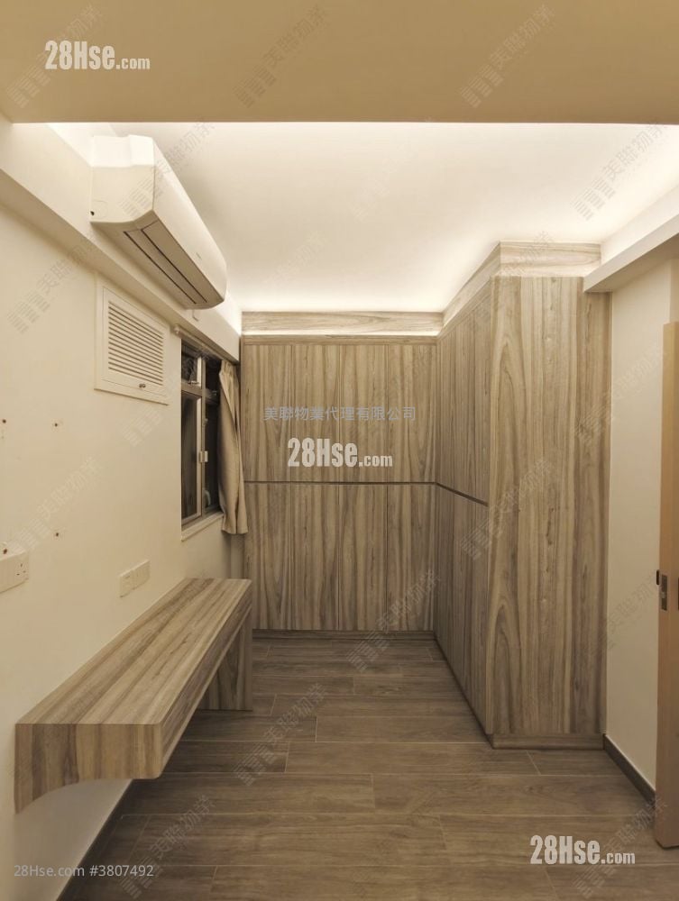 Sunshine City Sell 3 Bedrooms 568 ft²