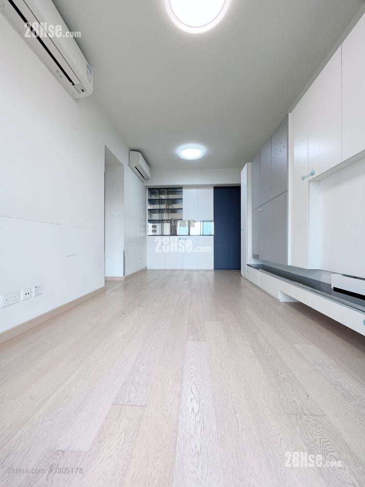 Sol City Sell 3 Bedrooms , 2 Bathrooms 736 ft²