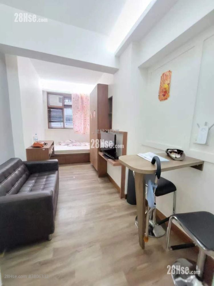 Sze Bo Building Sell 3 Bedrooms , 3 Bathrooms 573 ft²