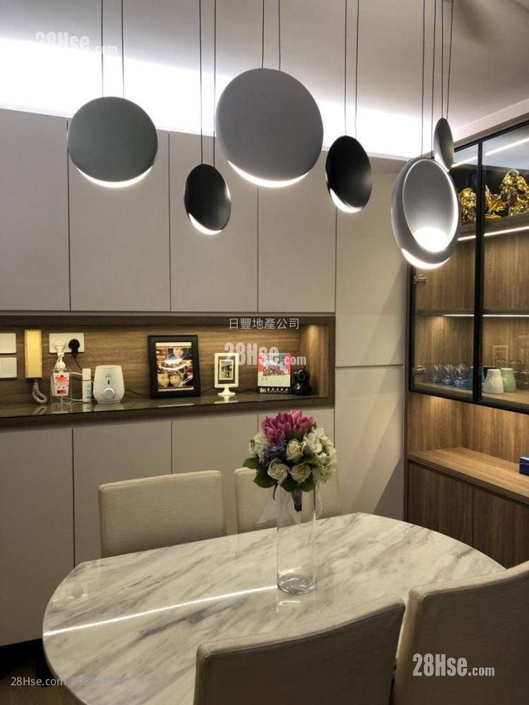 贺龙居 售盘 3 房 , 2 浴室 664 平方尺