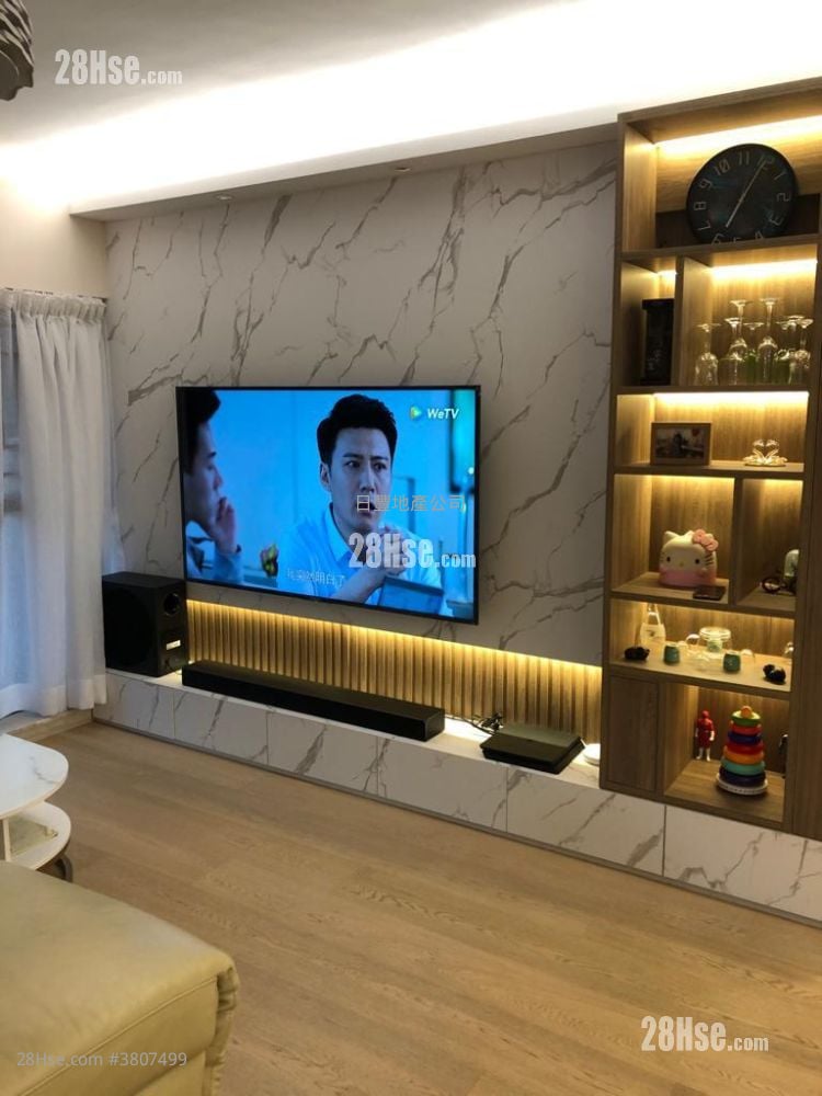 贺龙居 售盘 3 房 , 2 浴室 664 平方尺