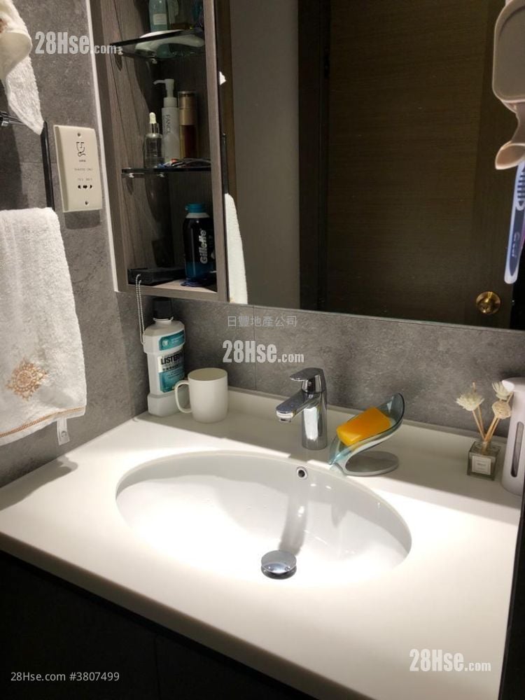 贺龙居 售盘 3 房 , 2 浴室 664 平方尺